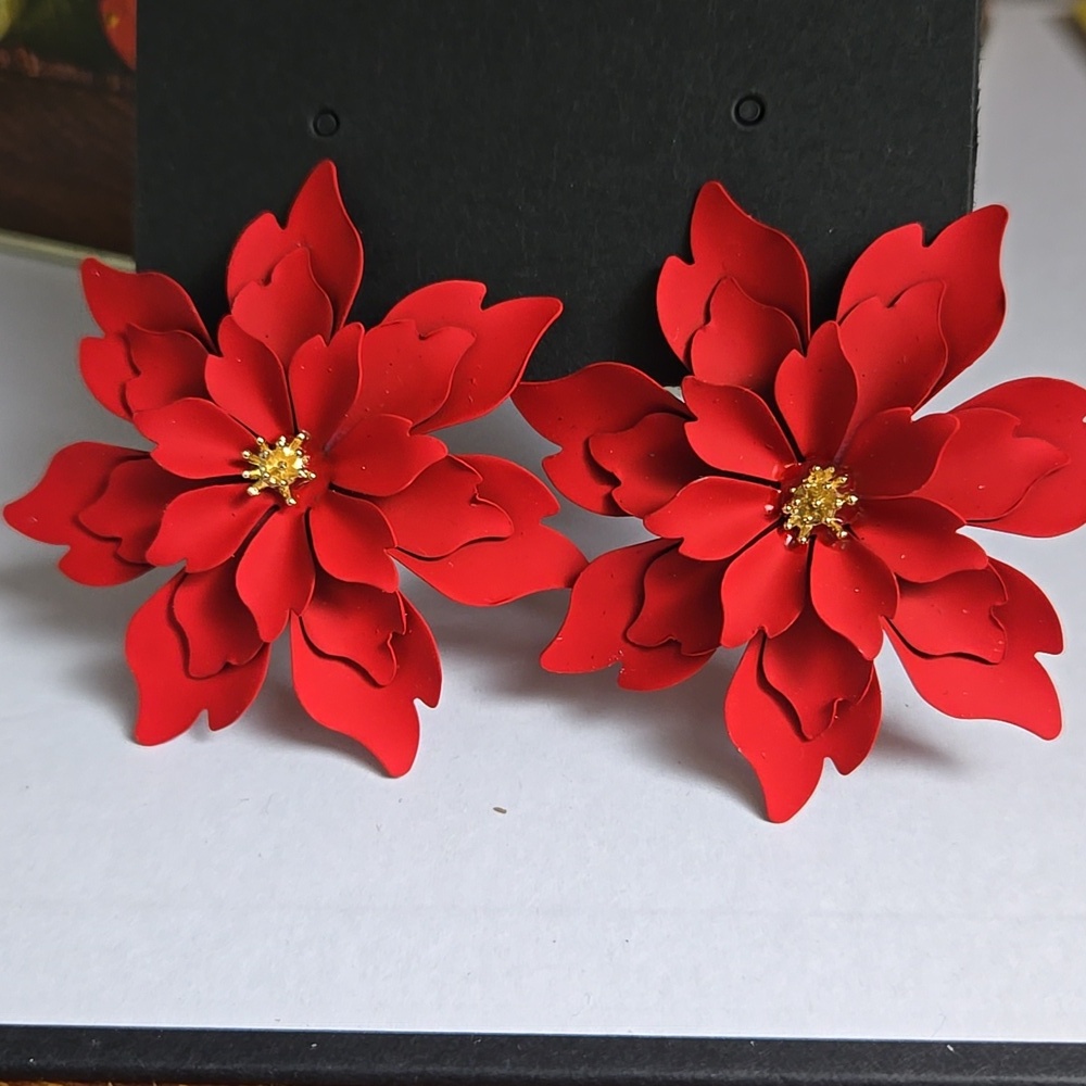 Red Floral Earrings Metal Flower Earrings - Picture 9 of 11